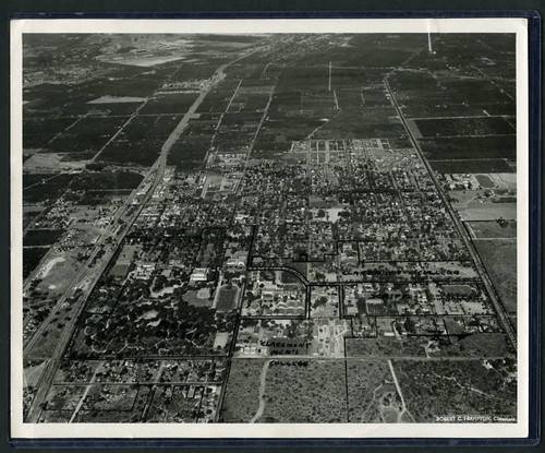 Aerial photograph of Claremont Colleges