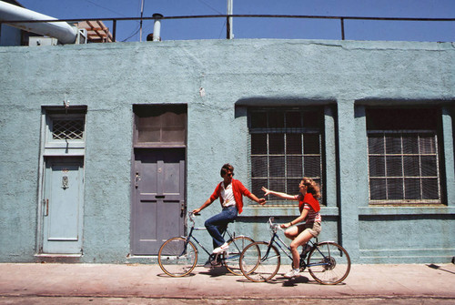 Venice couple on bicycles