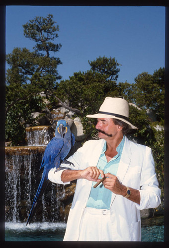 Leroy Neiman with parrot