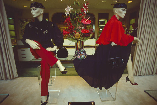 Gucci shopwindow