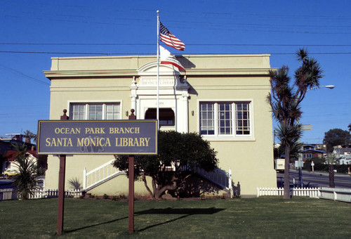 Santa Monica Library