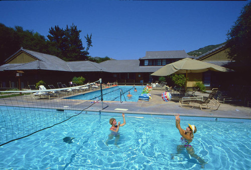 Pool volleyball