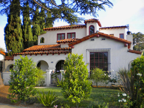 House in Reynier Village