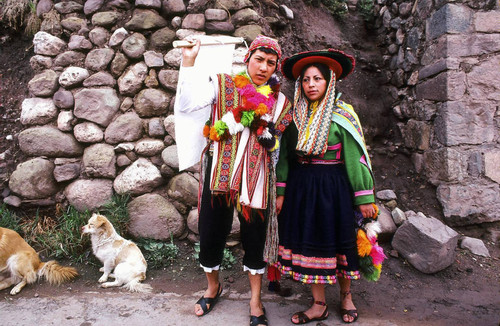 Combapata dancers