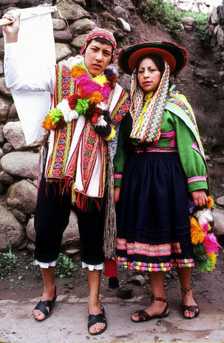 Combapata dancers