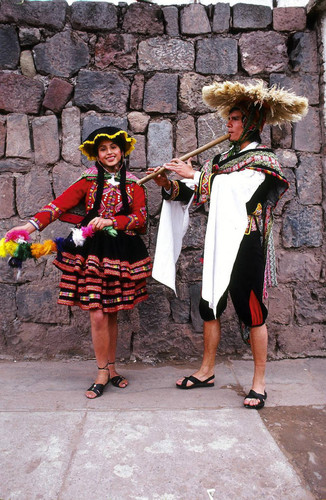 Qatqa dancers