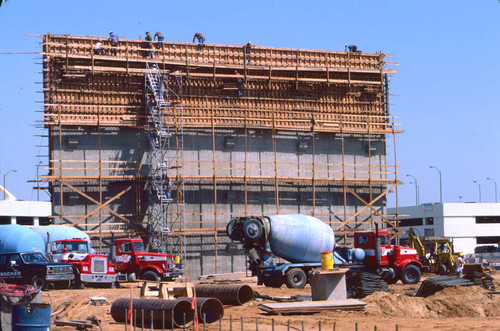 International terminal construction