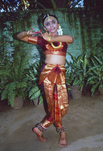 Bharata natyam dancer