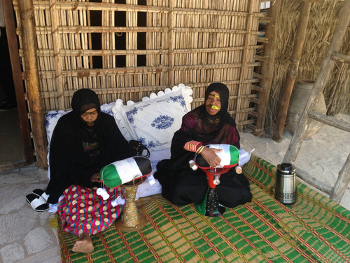 Women wearing Gulf burqas