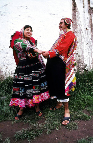 Tinta dancers