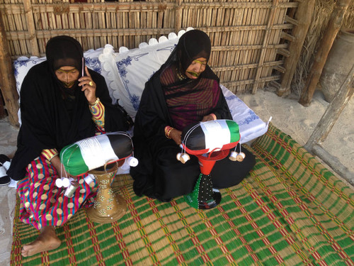 Women wearing Gulf burqas