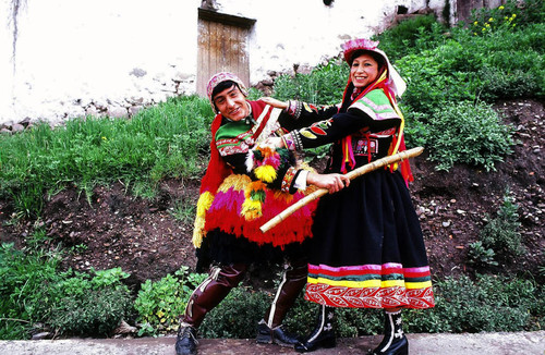 Turkuy dancers