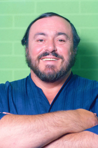 Luciano Pavarotti crossing arms