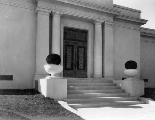 Mausoleum at Oak Hill Cemetery