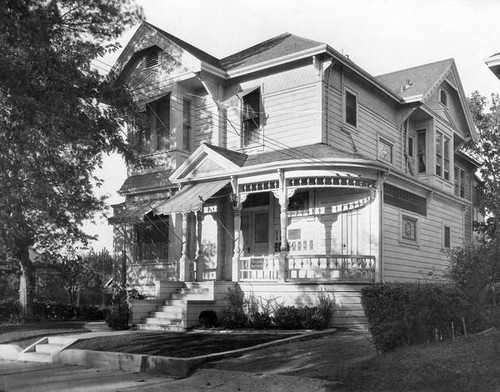 Apartment house at 430 North Second Street