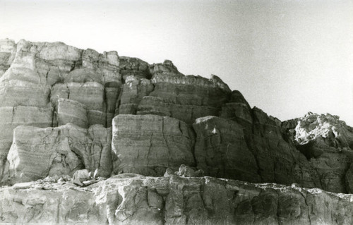 Jabal al-Ṭārif cliff