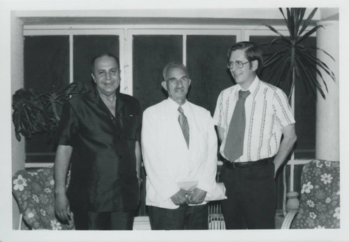 Muḥammad Jamāl al-Dīn Mukhtār, Pahor Labib, and James Robinson in Maadi