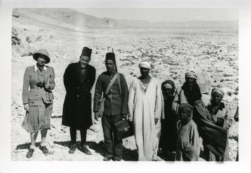 Marianne Doresse in front of Jabal al-Ṭārif