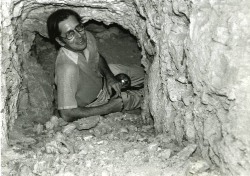 Robinson in the cave numbered T 117