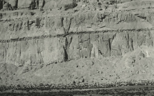 Jabal al-Ṭārif cliff