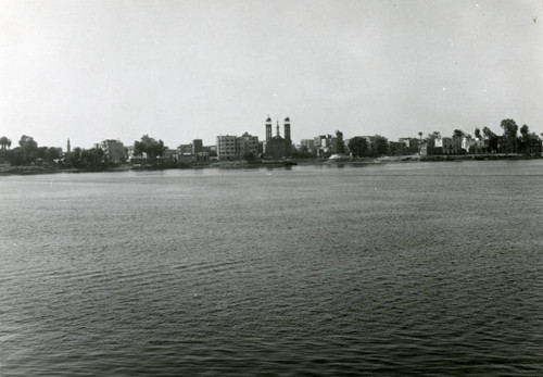 Naj' Ḥammādī and the Nile River