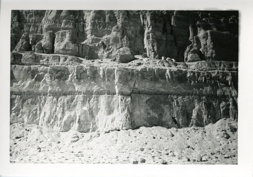 Jabal al-Ṭārif cliff