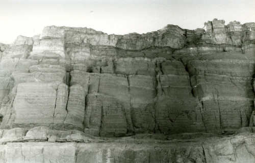 Upper level of Jabal al-Ṭārif cliff