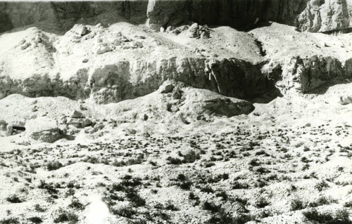 Base of Jabal al-Ṭārif