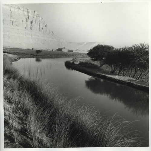 Nile and rocky cliffs of Jabal al-Ṭārif