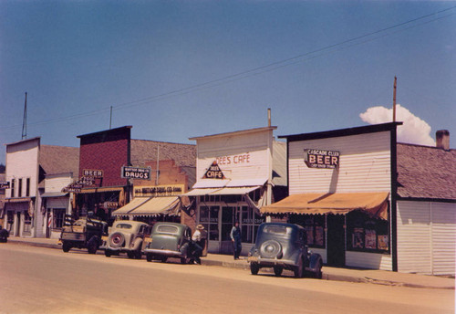 In Main Street, Cascade