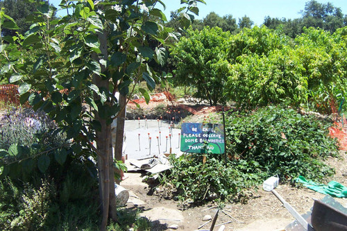 Dome boundaries sign