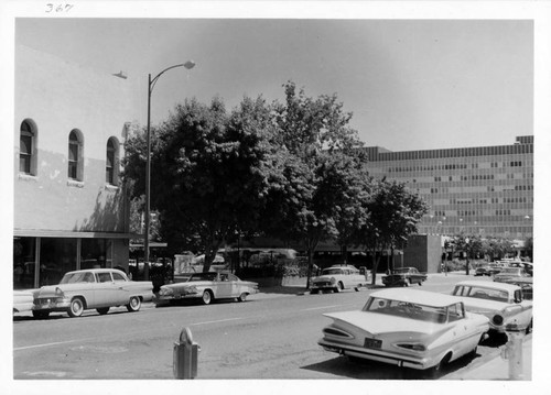 Breuner’s Furniture Will-Call and the Capitol Mall Federal Building