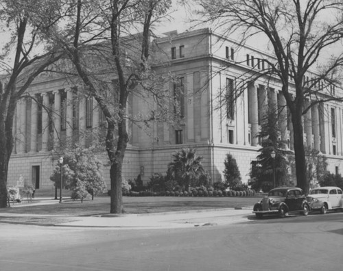 California State Library and Courts Building