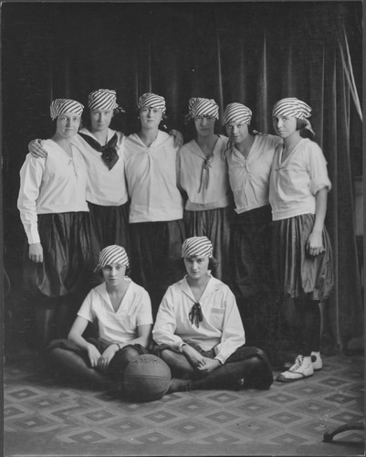 Girl's Basketball Team