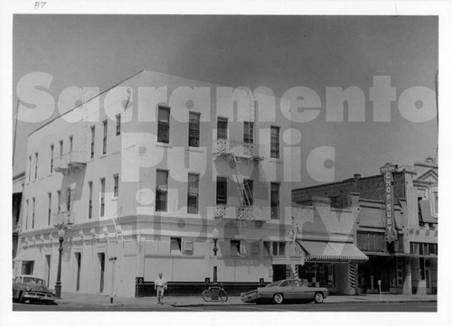 Vacant Structure at Third and J Streets