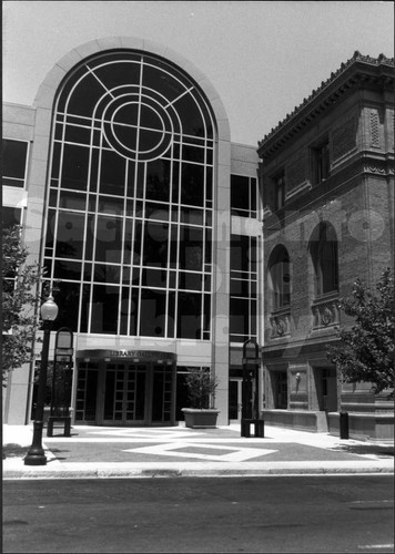 Tsakopoulos Library Galleria, Central Library and Post Office