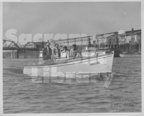 The "Lorelei" Motoring on the Sacramento River