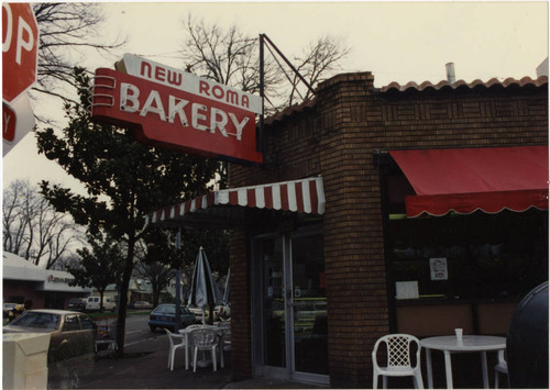 New Roma Bakery