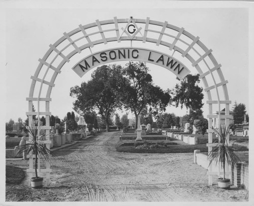 Arched Sign at Masonic Lawn Cemetery