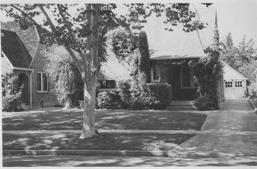 House near Crocker School, Land Park