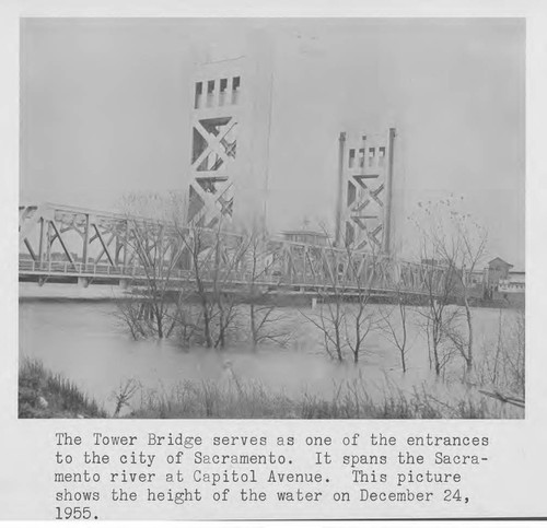 Flood of 1955, Tower Bridge