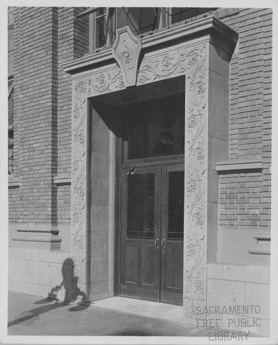 Entrance to Sacramento Chamber of Commerce