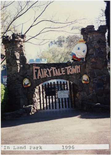 Entrance to Fairytale Town