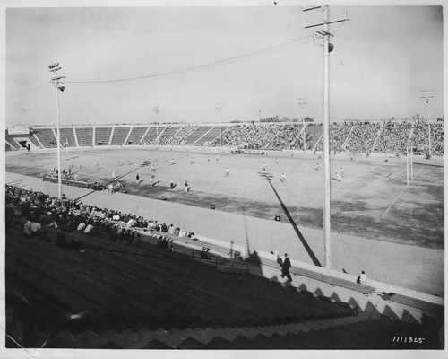 Football game at Sacramento Stadium on November 11, 1932