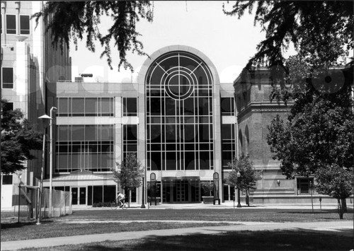 Tsakopoulos Library Galleria