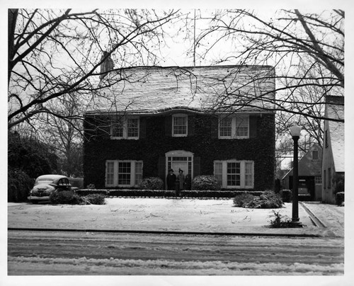 Mull Residence at 1358 Fortieth Street