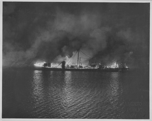 Fire on the Sacramento River between I and M Street Bridges