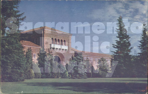 Sacramento Junior College Entrance - Color