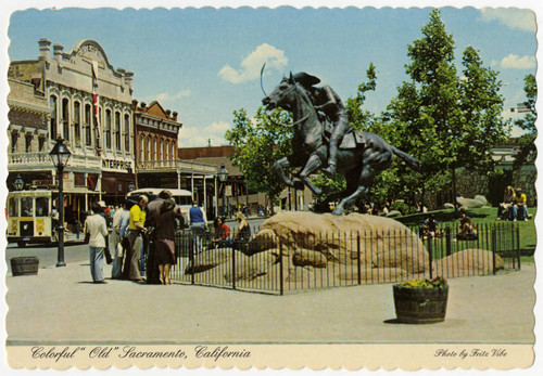 Pony Express Statue