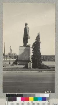 Lincoln statue in Spokane, Washington, backed by cedar trees. 1937. Metcalf